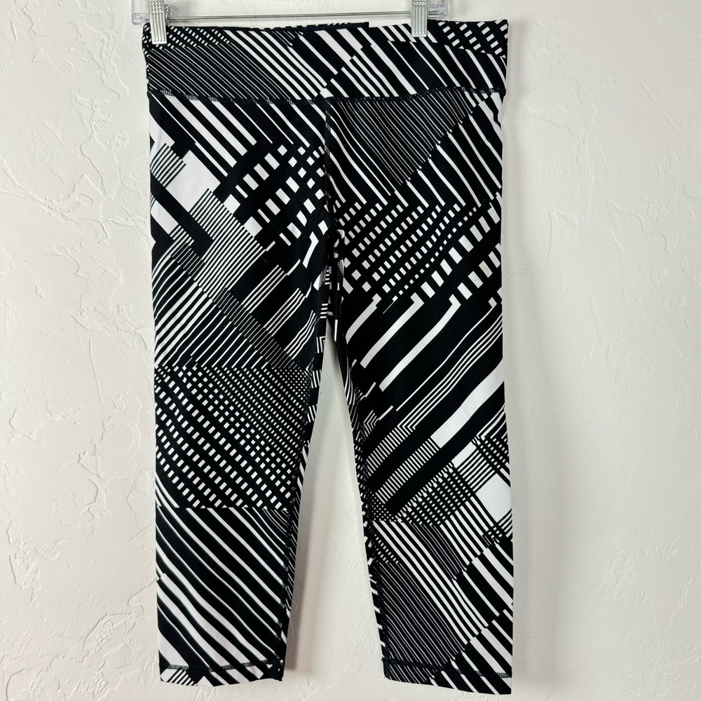 Tommy Hilfiger Sport Leggings Cropped Capri Printed Geometric Stripe White Black